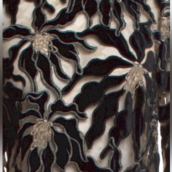 NWT BEAUFILLE Floral Print Mock Neck Blouse w/ Tags - Picture 4 of 8